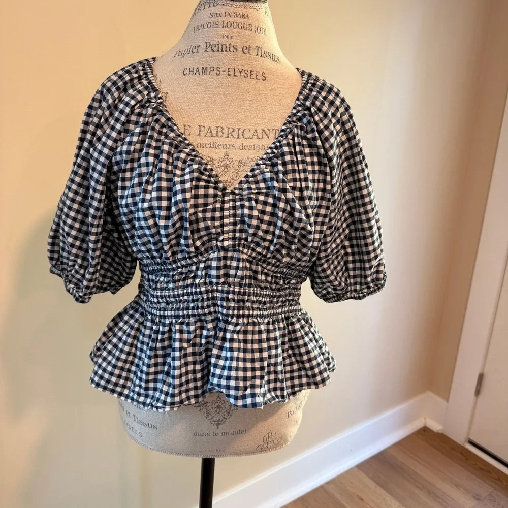 Old Navy Women's Blue/White Gingham Smocked Peplum Hem And Puff Sleeves Size L